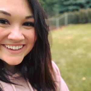 Meet your Posher, Becca